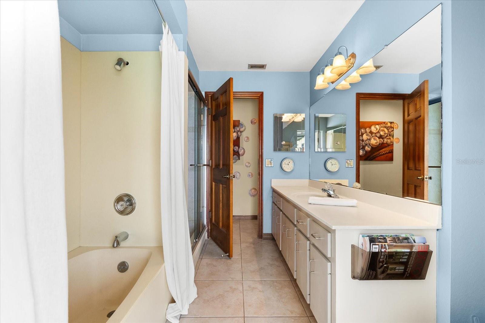 MYAKKA COUNTRY - Residential