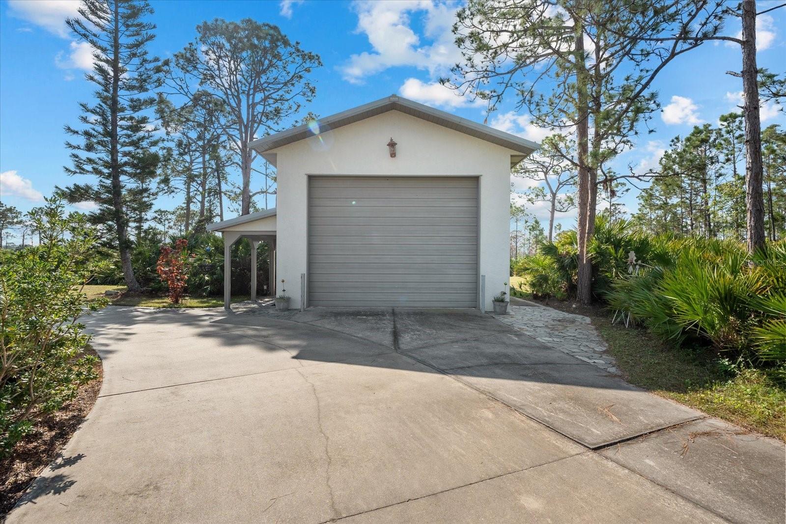 MYAKKA COUNTRY - Residential