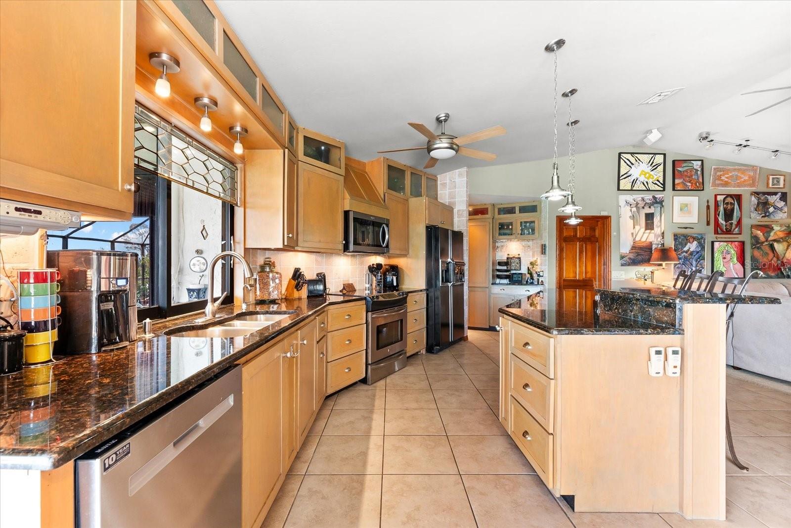 MYAKKA COUNTRY - Residential