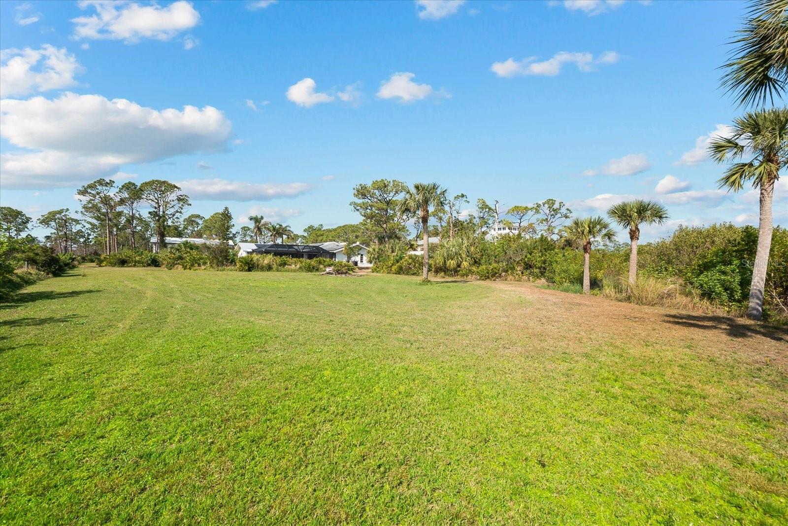 MYAKKA COUNTRY - Residential