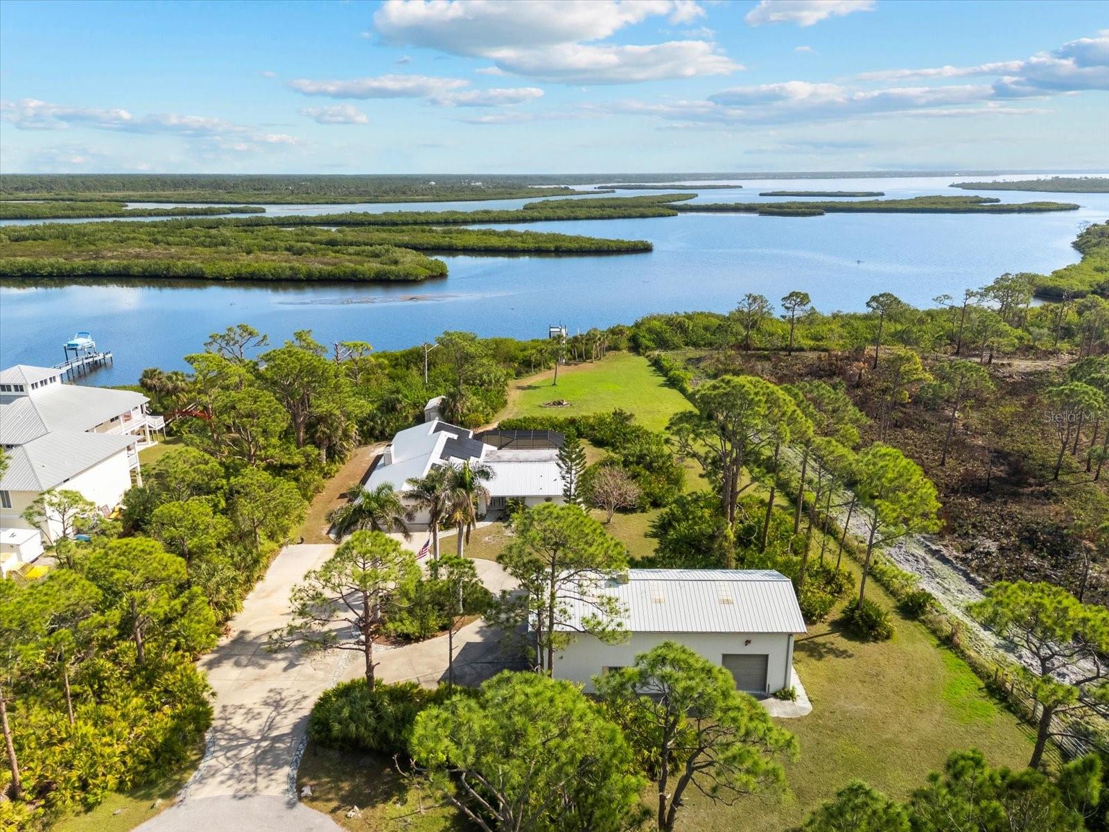 MYAKKA COUNTRY - Residential