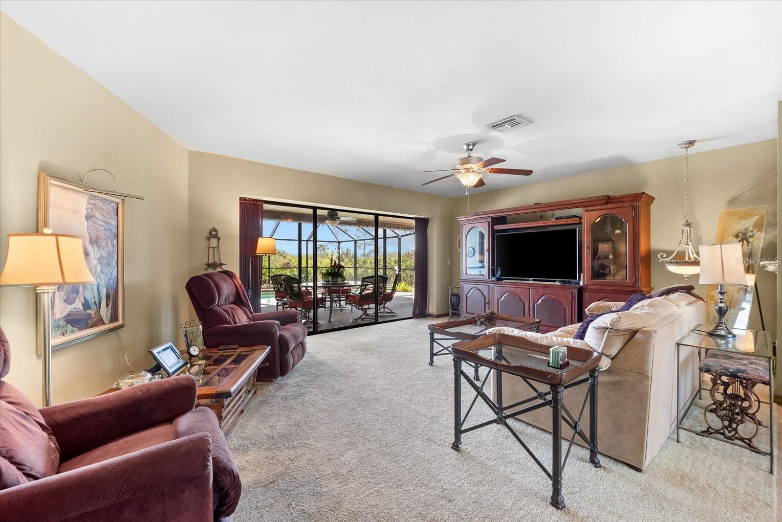 MYAKKA COUNTRY - Residential