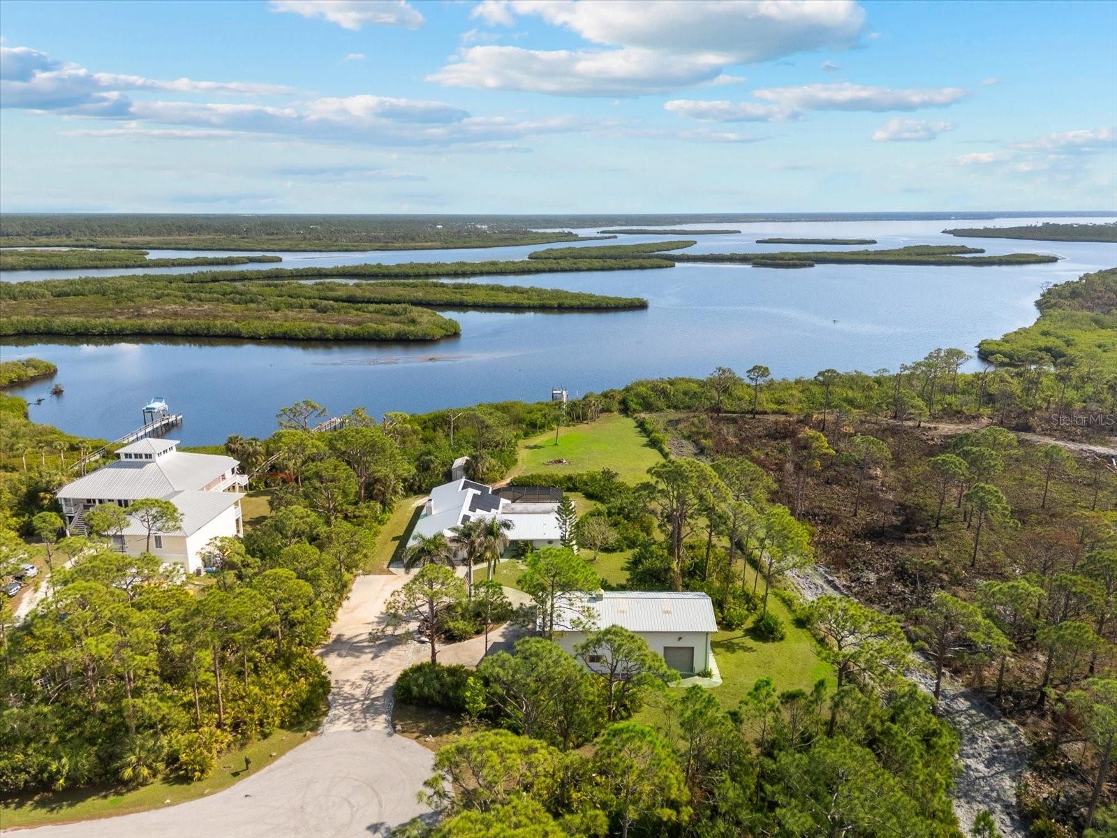 MYAKKA COUNTRY - Residential