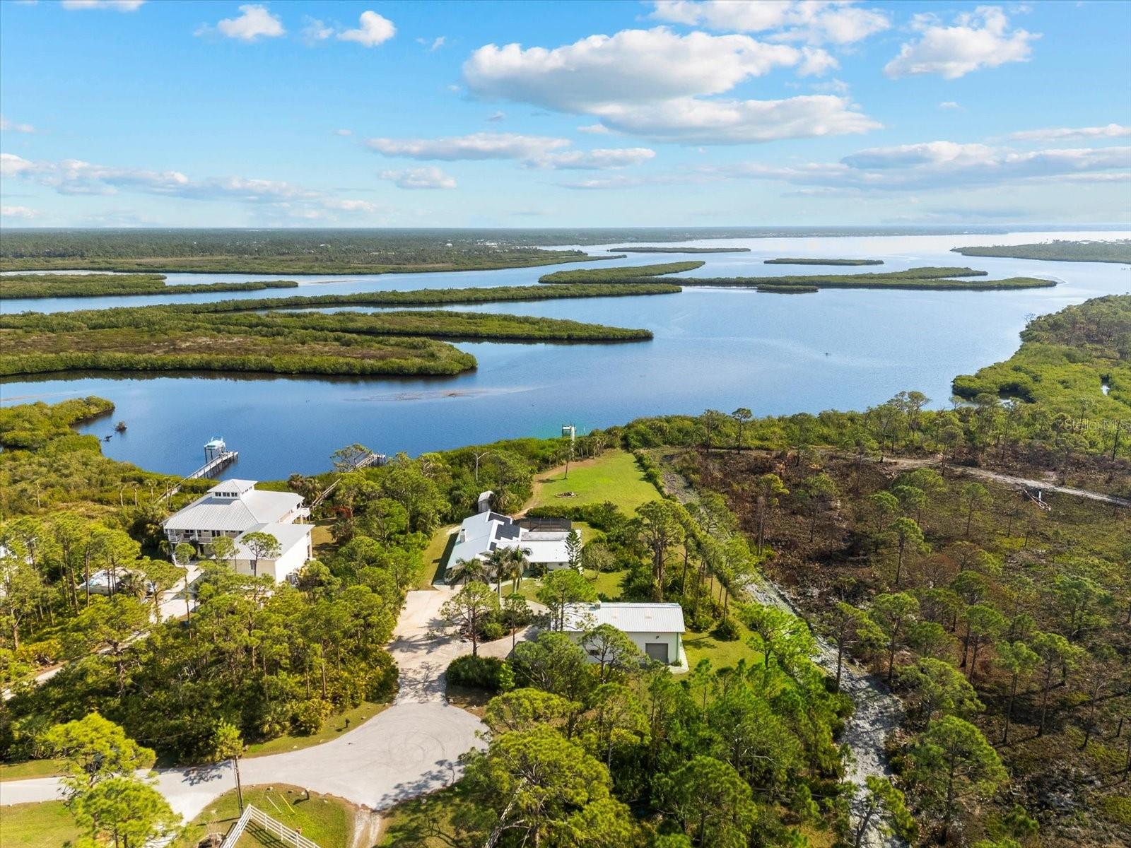 MYAKKA COUNTRY - Residential