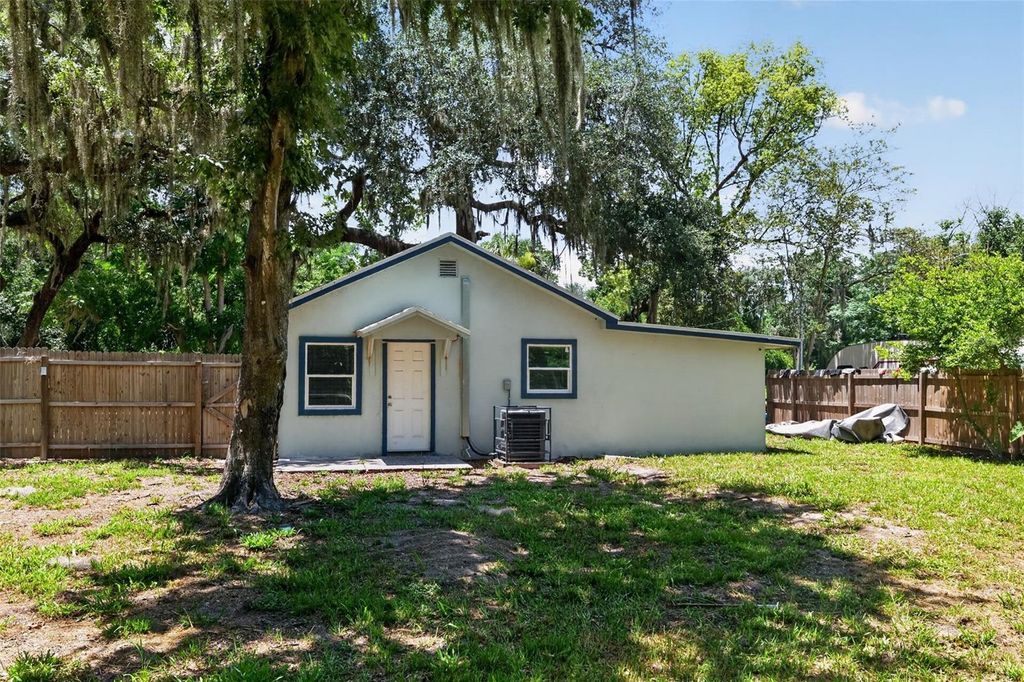 Photo of 6310 Belle Isles Drive, Groveland, FL 34736 (MLS # A4696395)