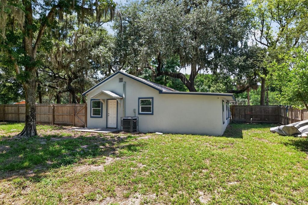 Photo of 6310 Belle Isles Drive, Groveland, FL 34736 (MLS # A4696395)