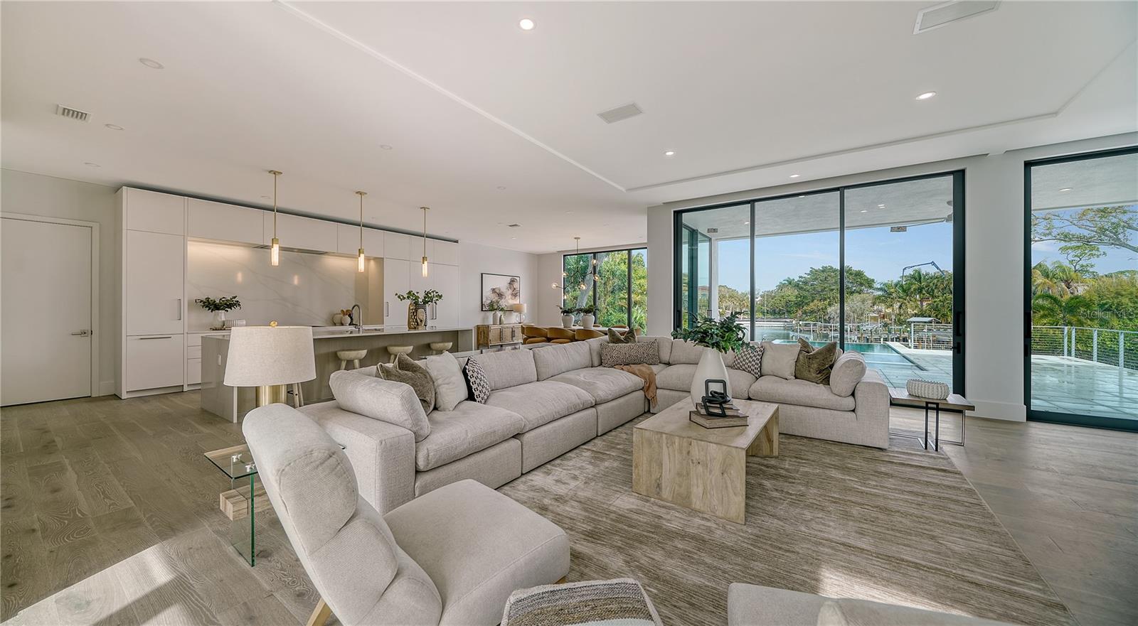 HARBOR ACRES - Residential