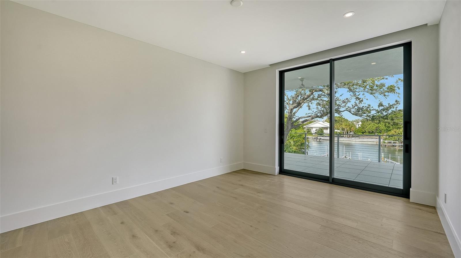 HARBOR ACRES - Residential