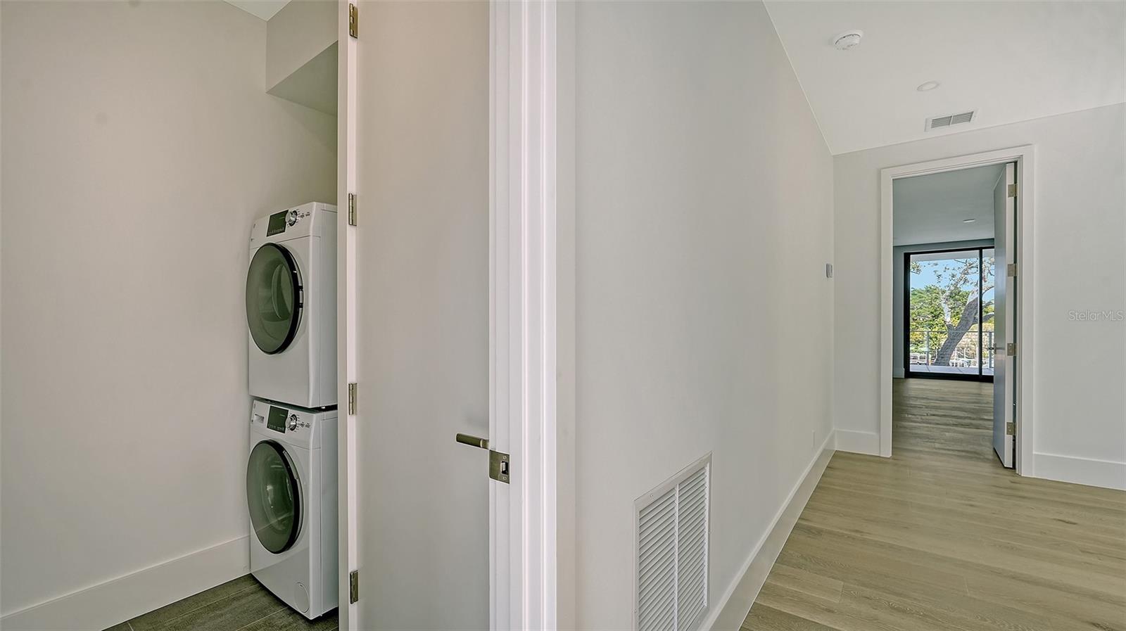 HARBOR ACRES - Residential