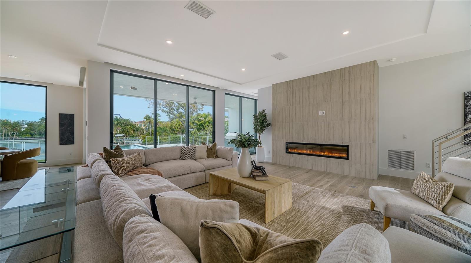 HARBOR ACRES - Residential