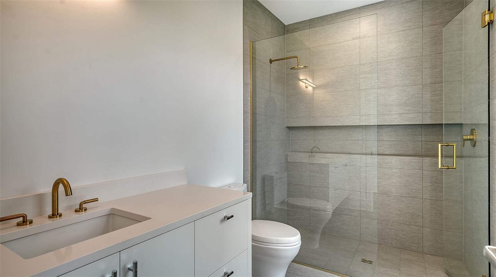 HARBOR ACRES - Residential