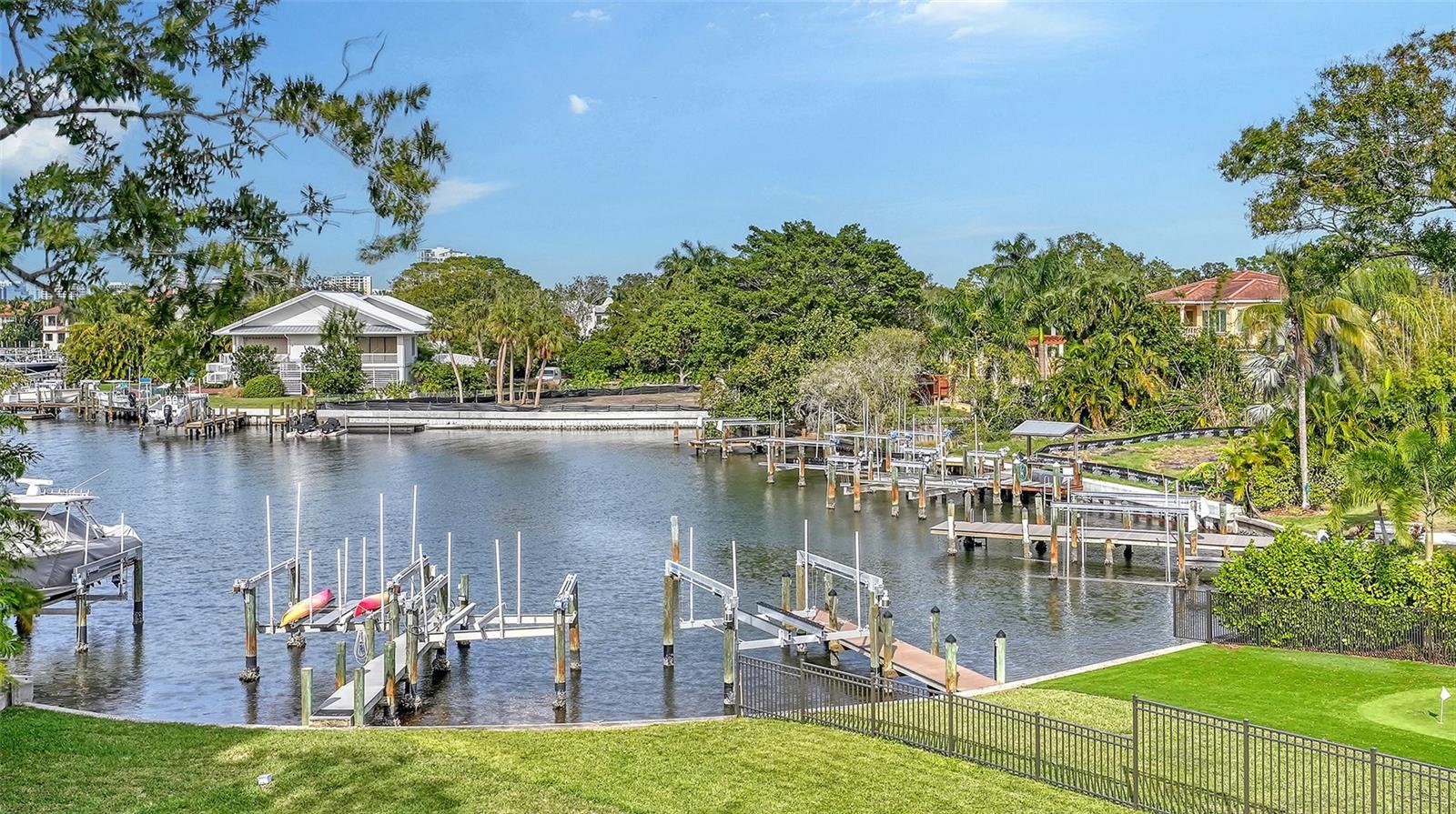 HARBOR ACRES - Residential