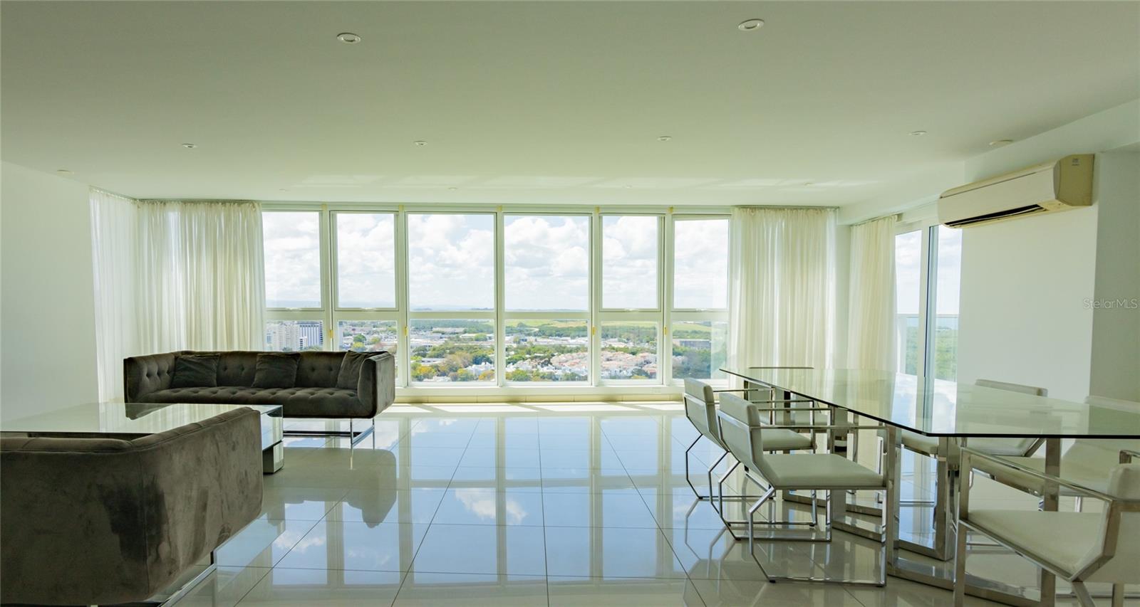 48 LUIS MUNOZ RIVERA AVENUE 2504