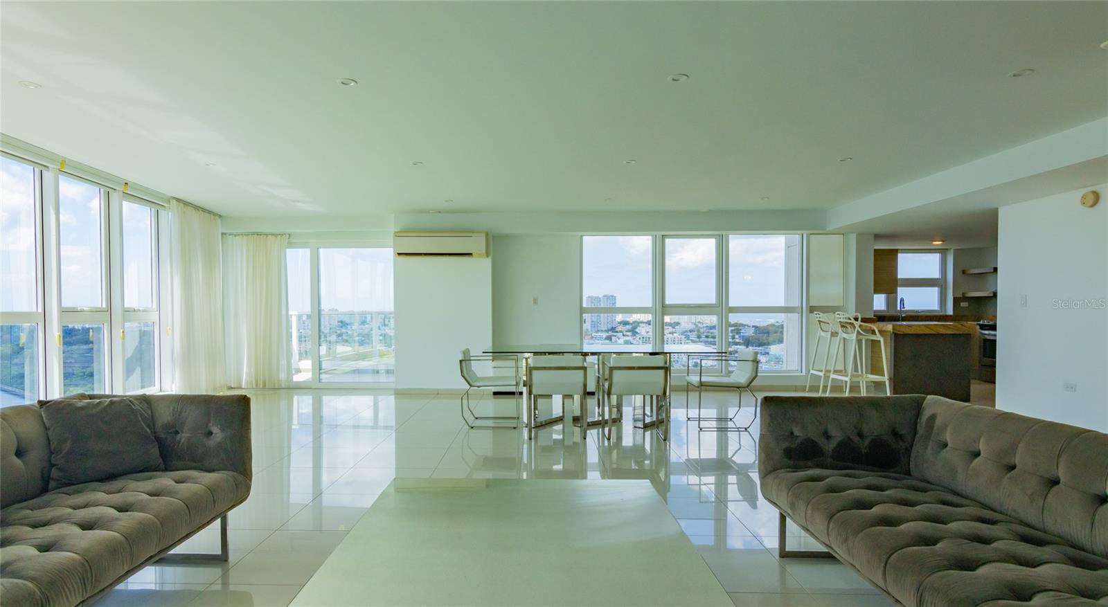 48 LUIS MUNOZ RIVERA AVENUE 2504