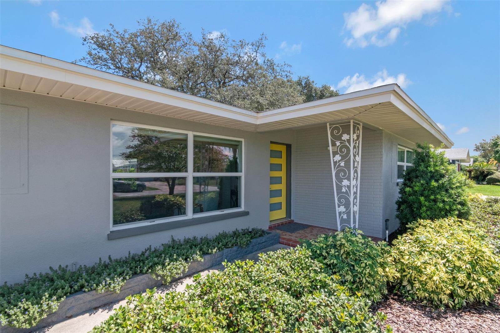 1851 LOMBARDY DRIVE