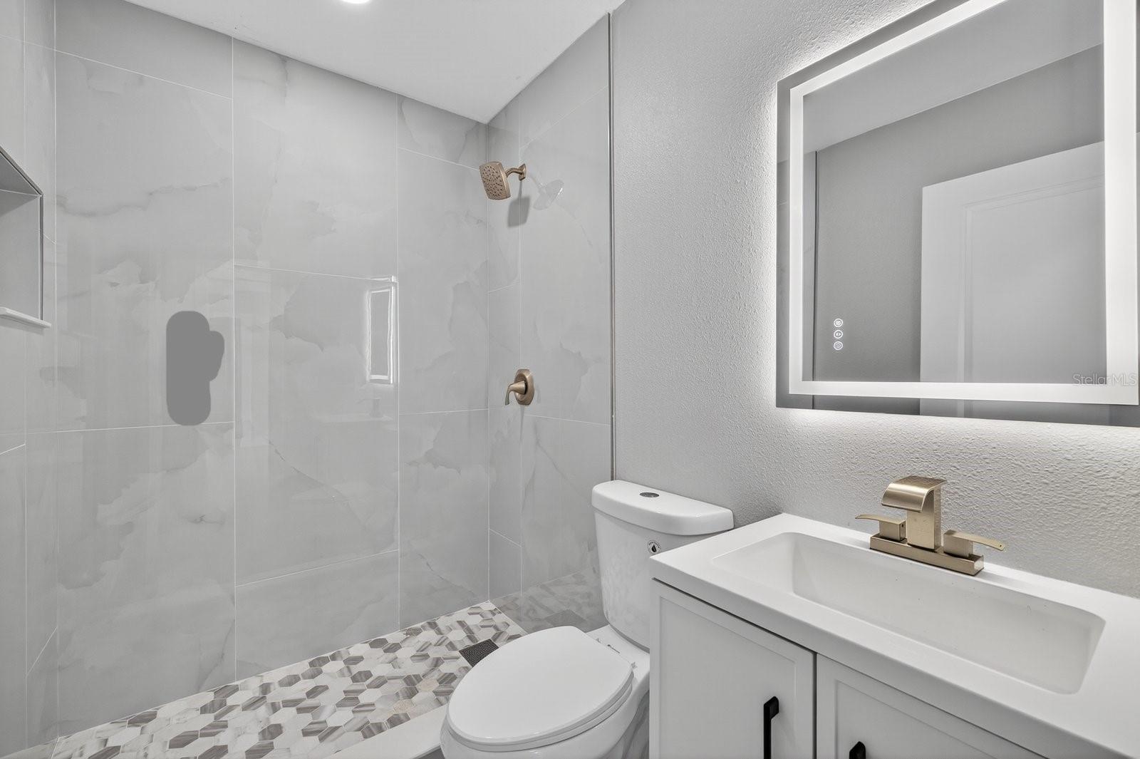 4009 W WALLACE AVENUE