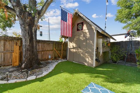 A home in TAMPA