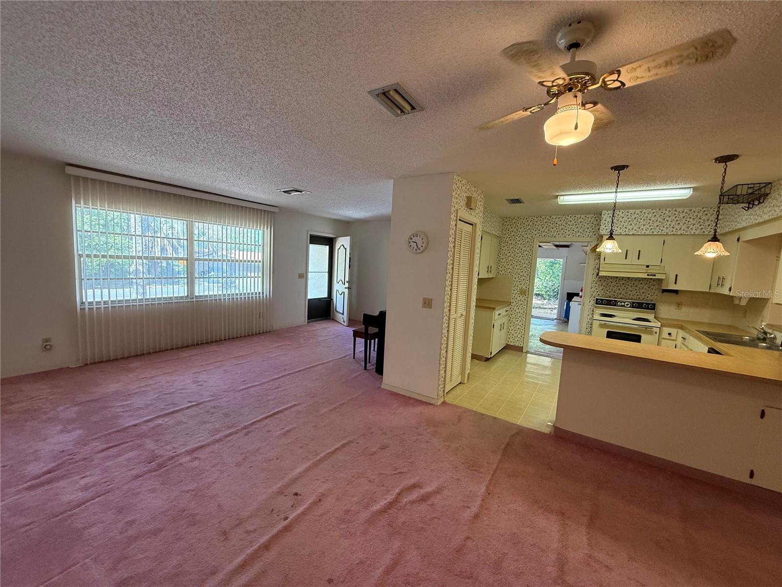 LOCHSHIRE PARK - Residential