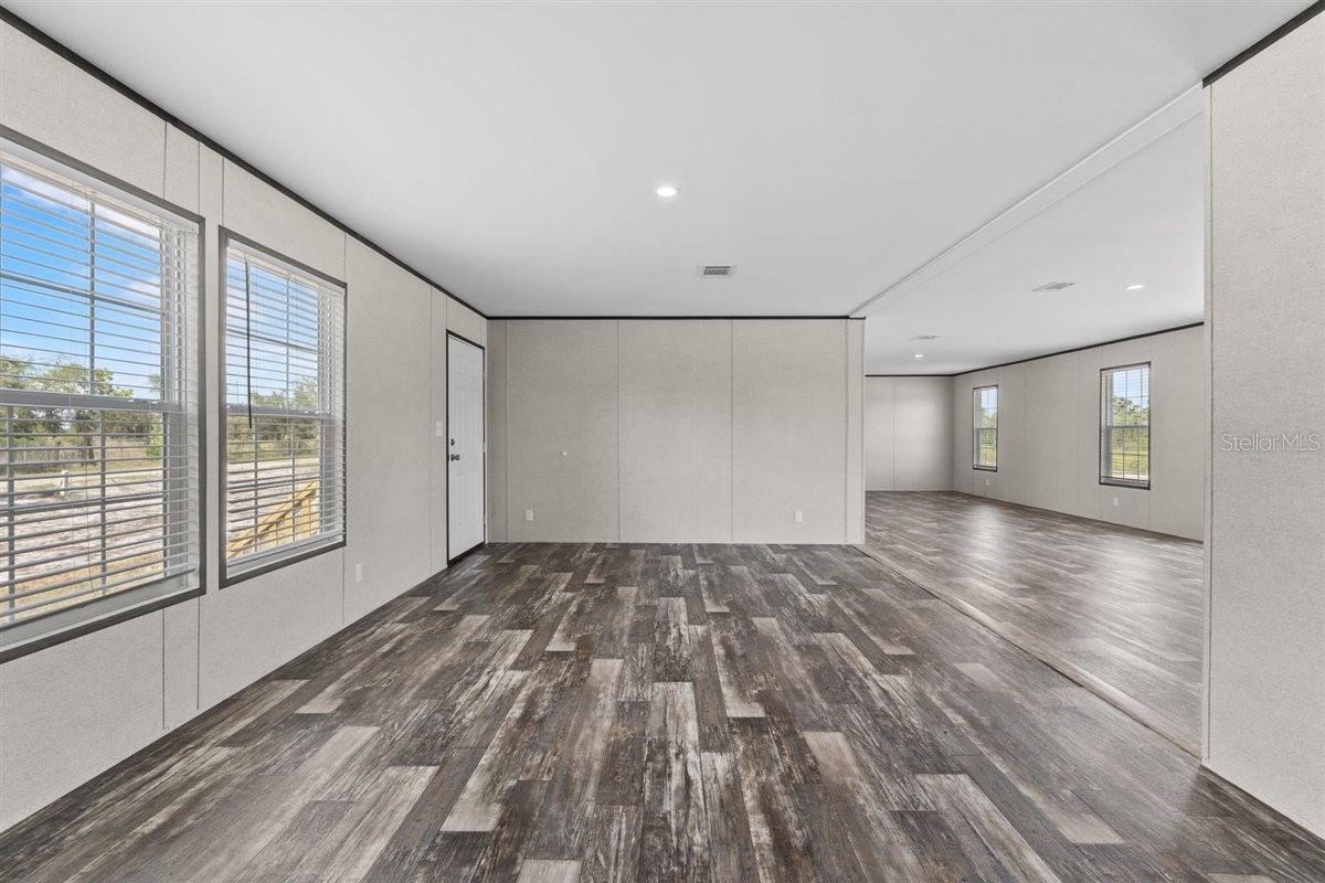 INTERLACHEN GARDENS - Residential