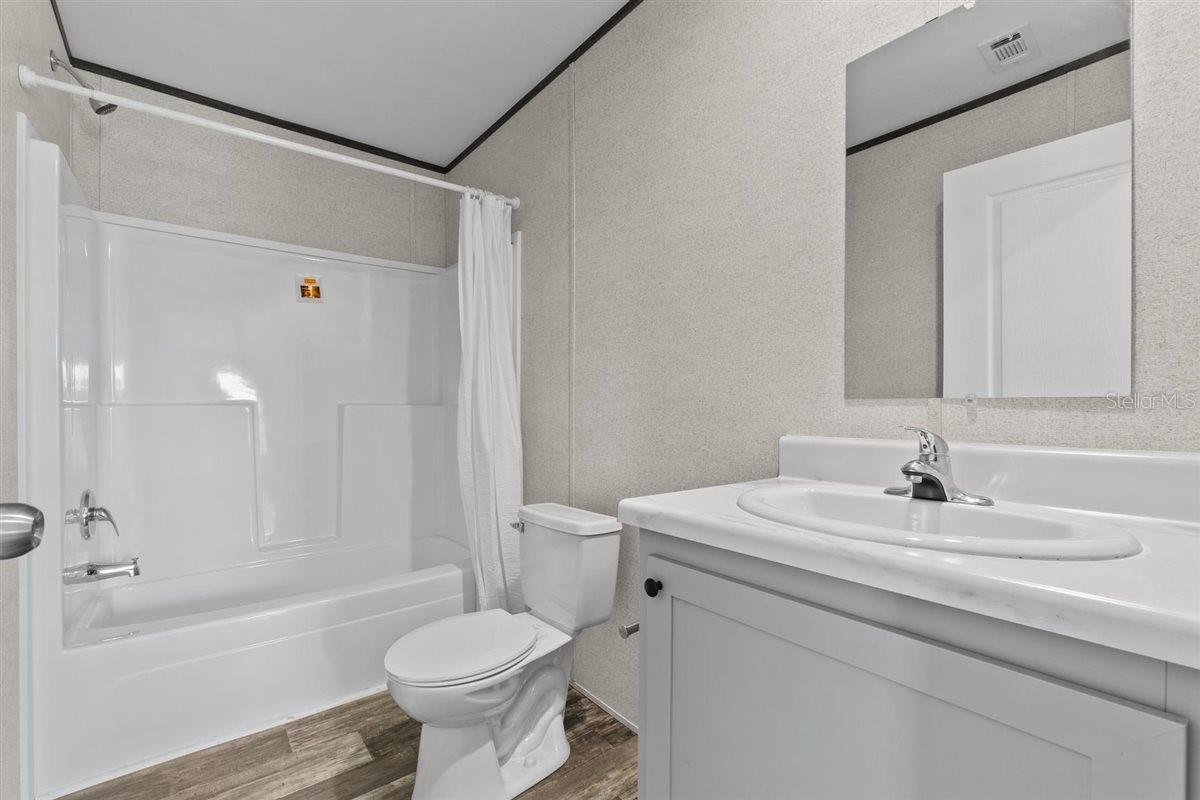 INTERLACHEN GARDENS - Residential