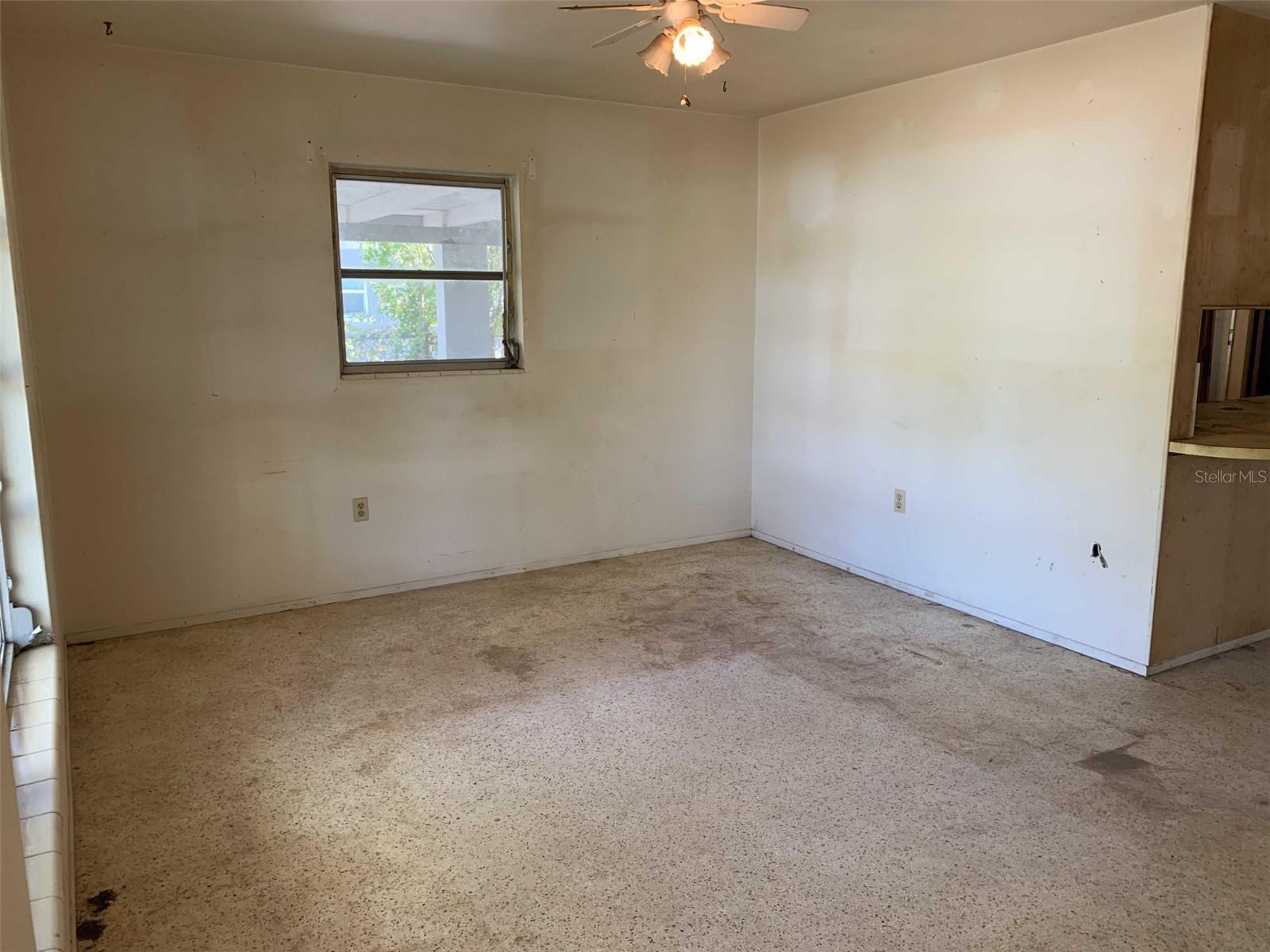 EASTWOOD OAKS - Residential