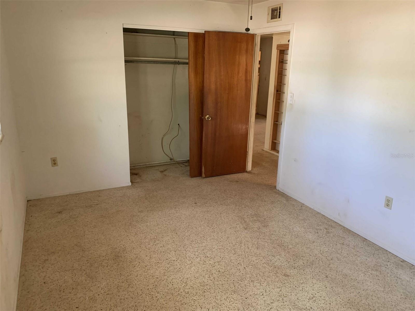 EASTWOOD OAKS - Residential