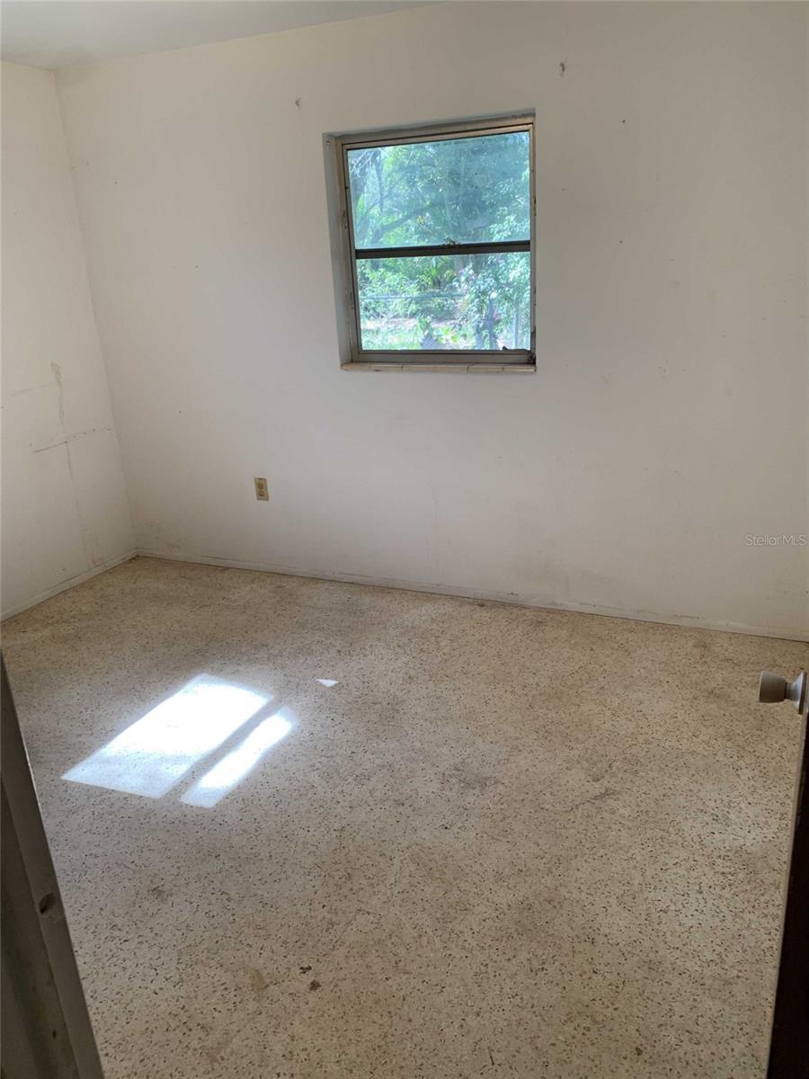 EASTWOOD OAKS - Residential