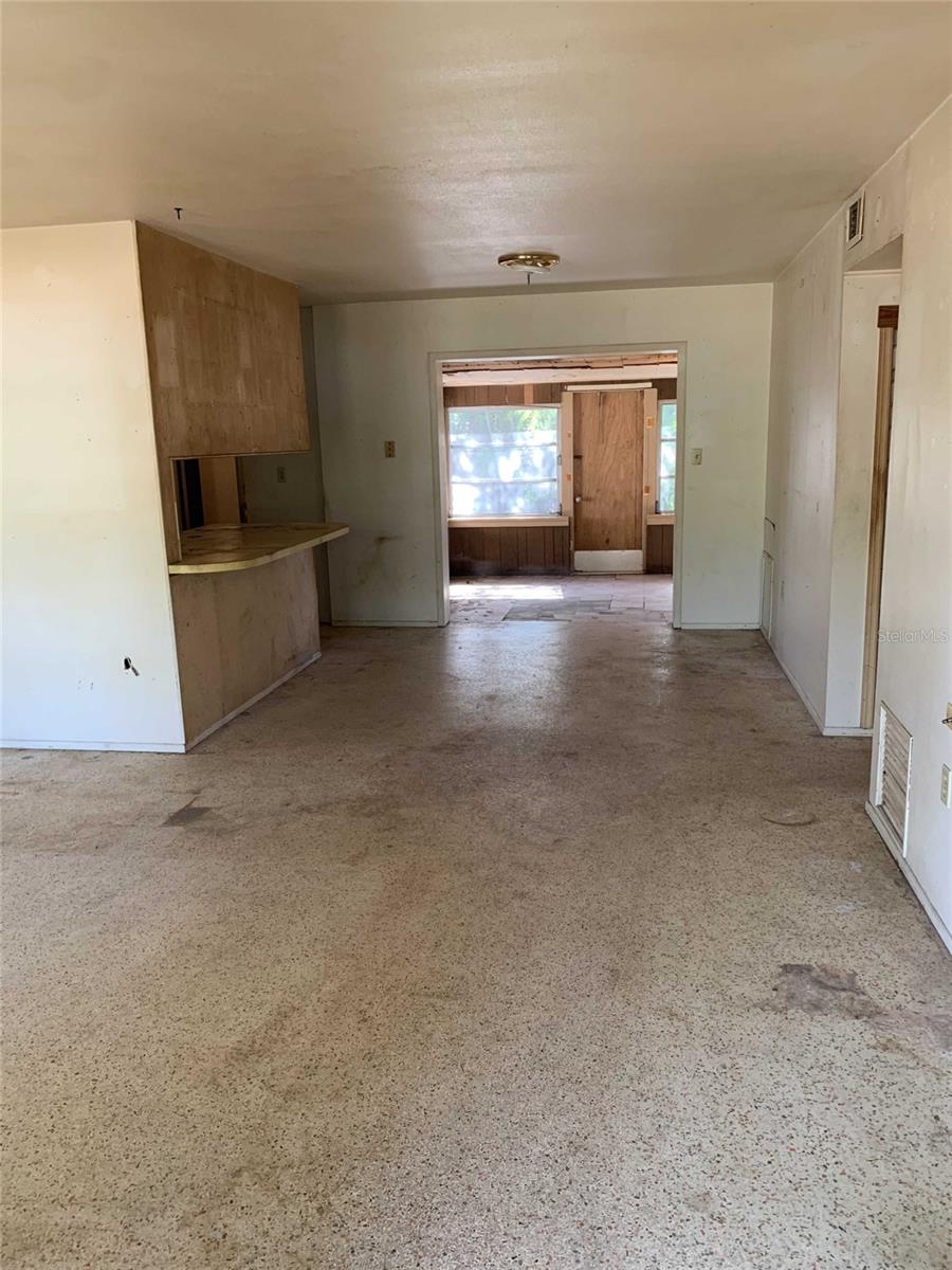 EASTWOOD OAKS - Residential