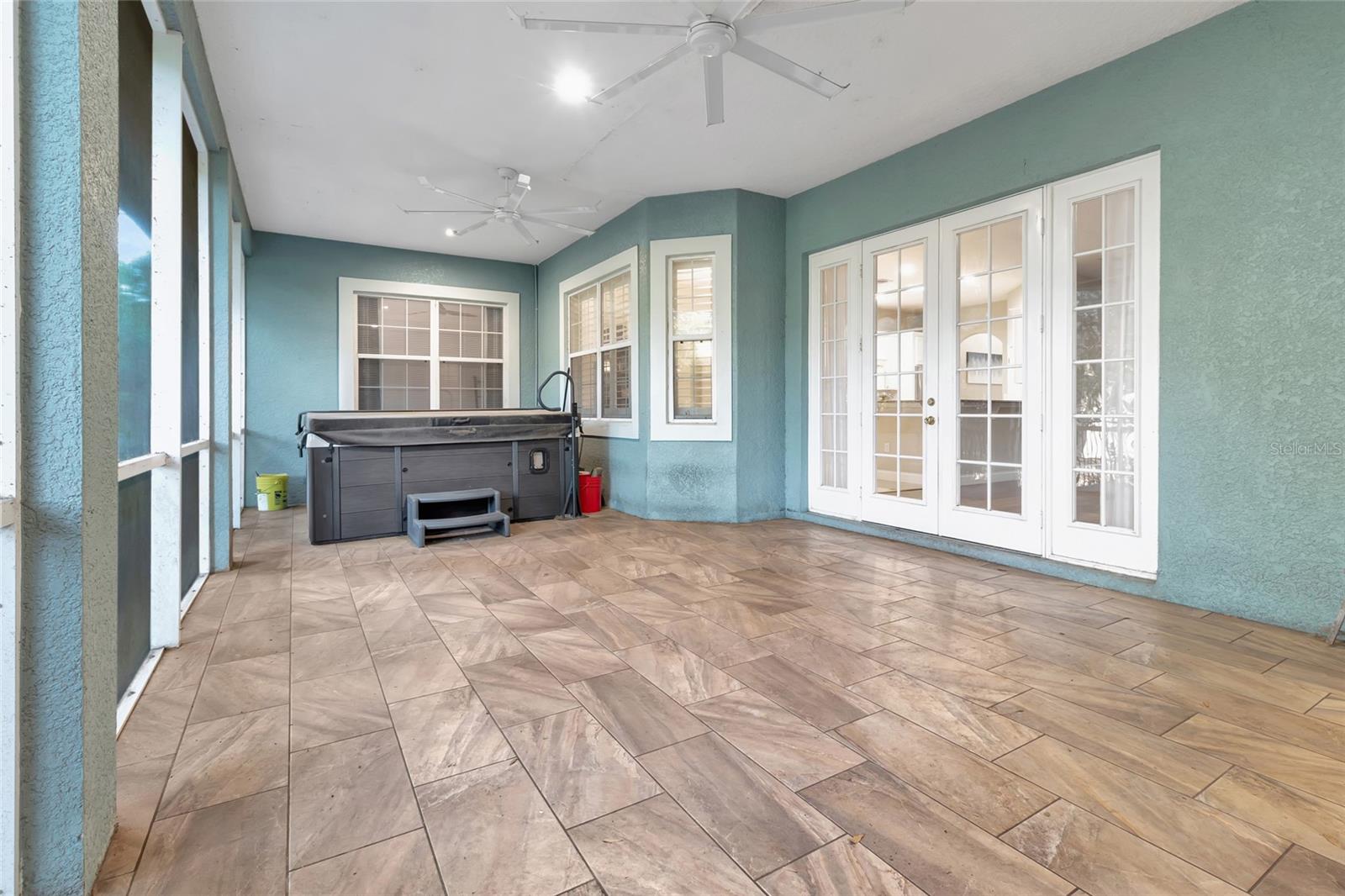 MARTINS LANDING - Residential