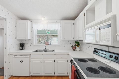 Tiny photo for 16712 SE 99th Avenue, Summerfield, FL 34491 (MLS # G5113684)