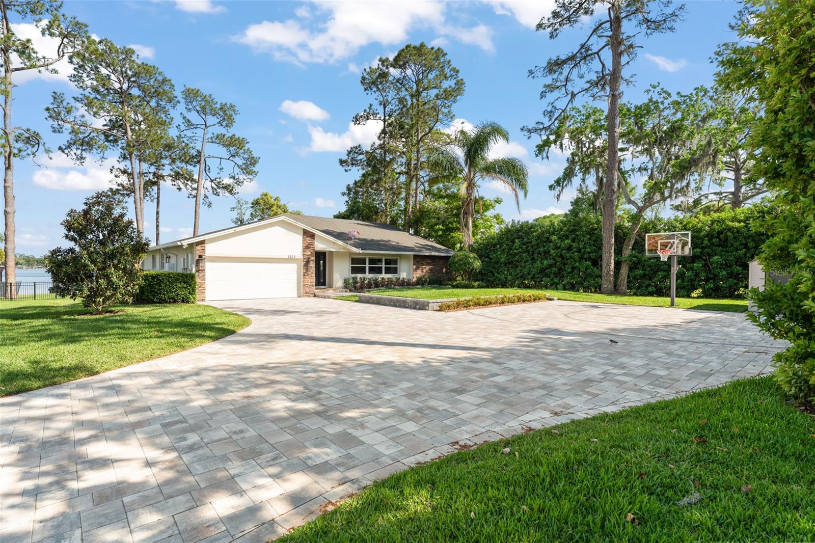 1322 PALM DRIVE
