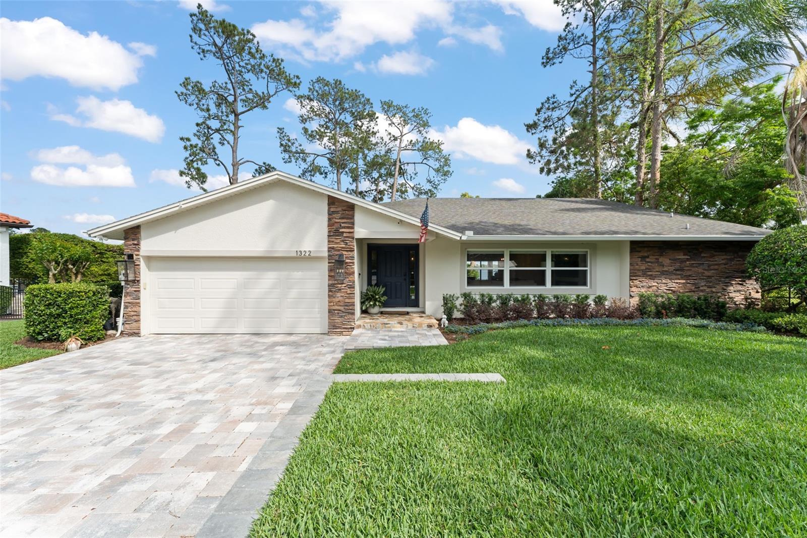 1322 PALM DRIVE