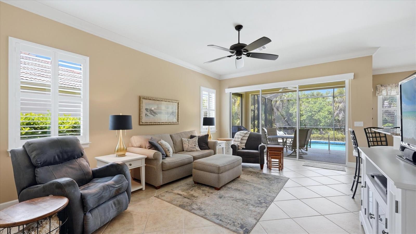 RIVERWOOD - Residential