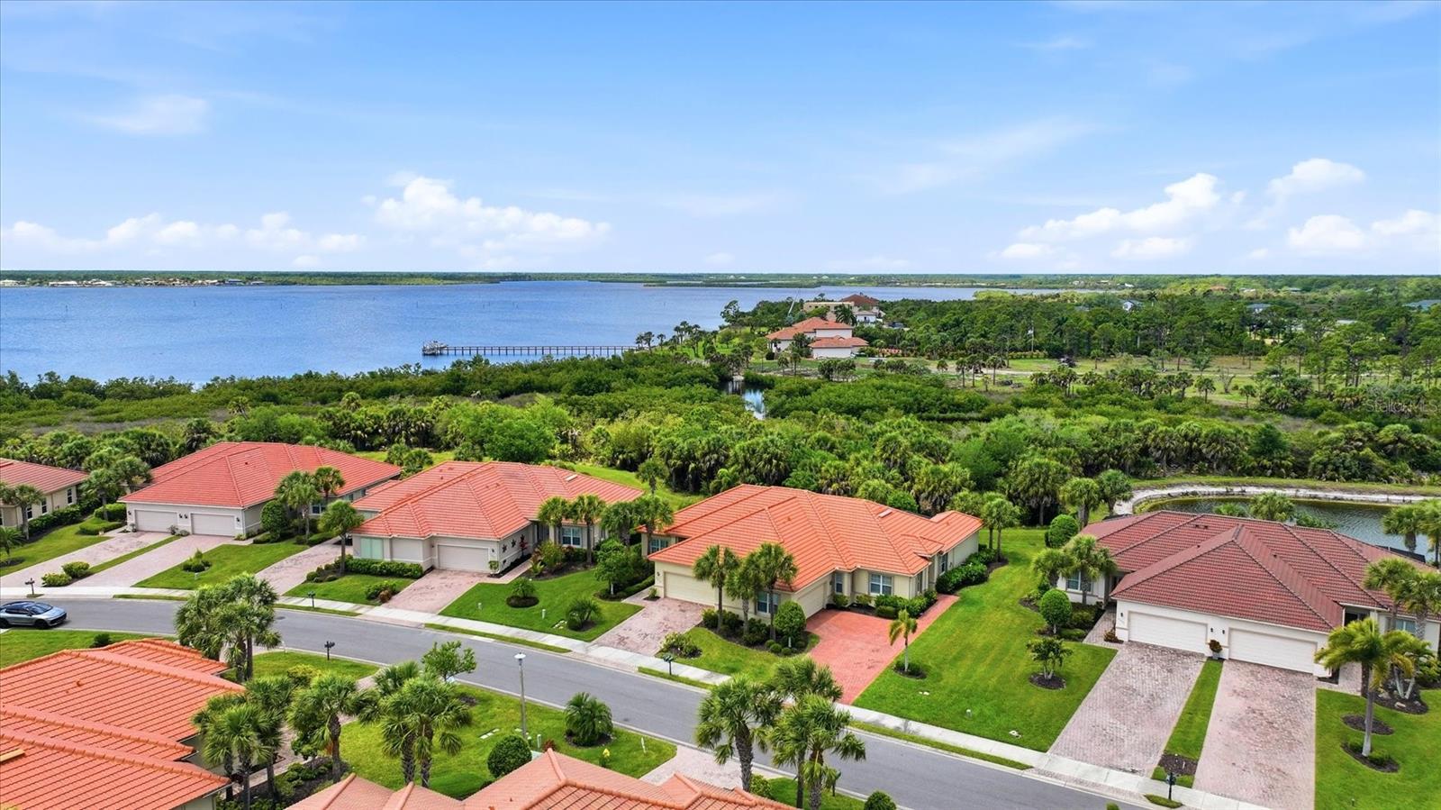 RIVERWOOD - Residential