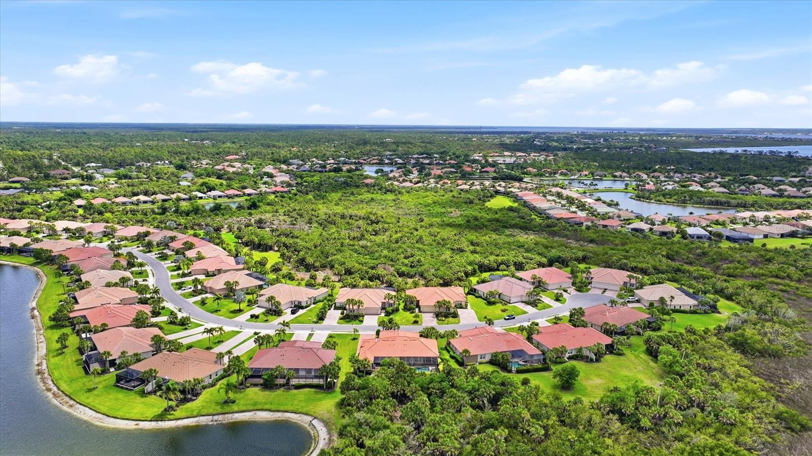 RIVERWOOD - Residential