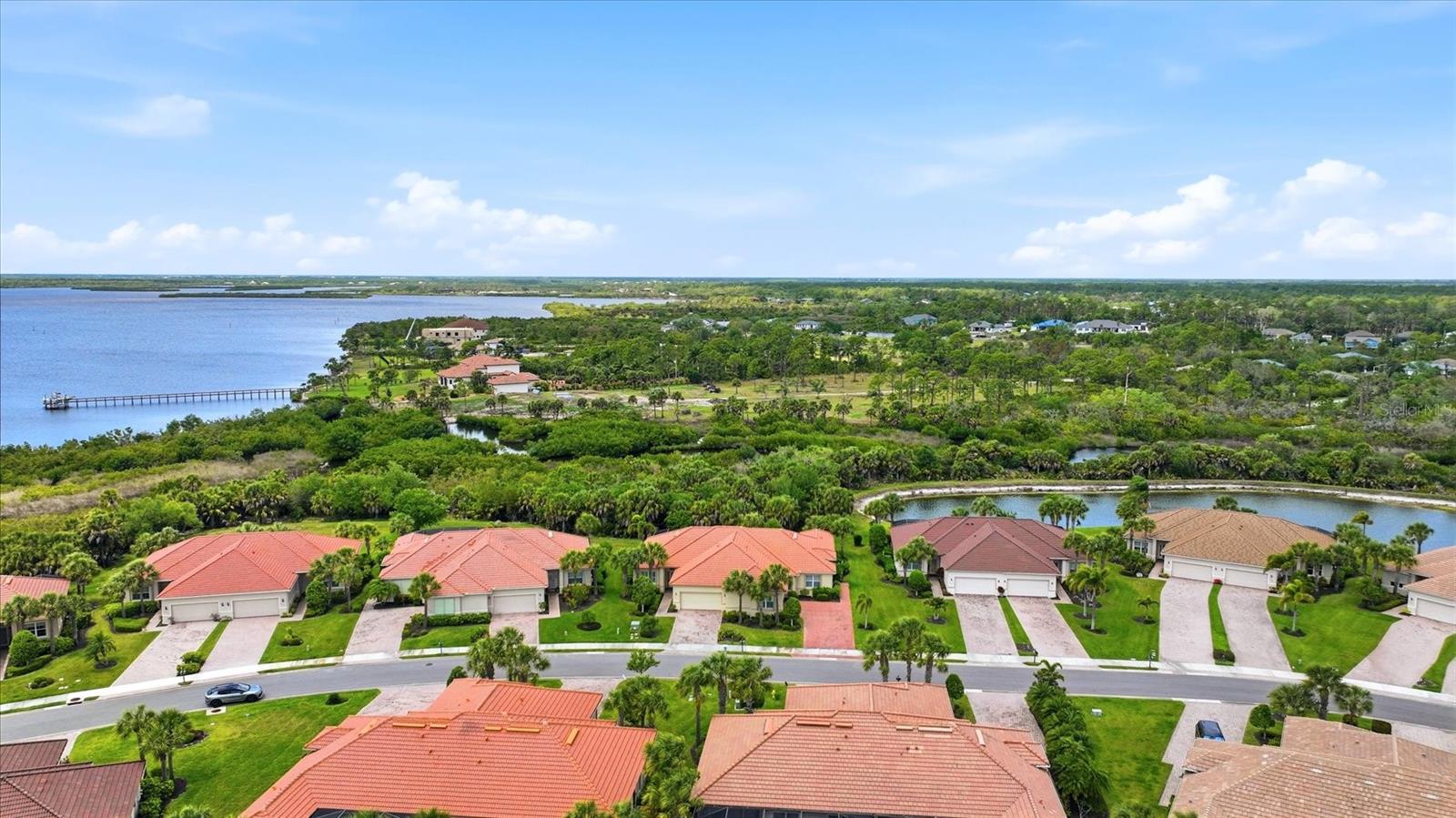 RIVERWOOD - Residential