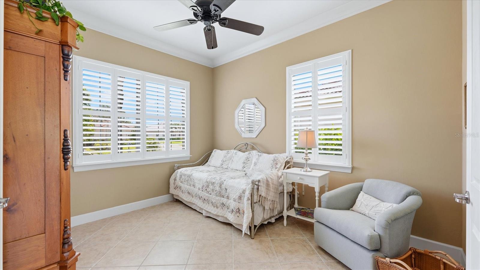 RIVERWOOD - Residential