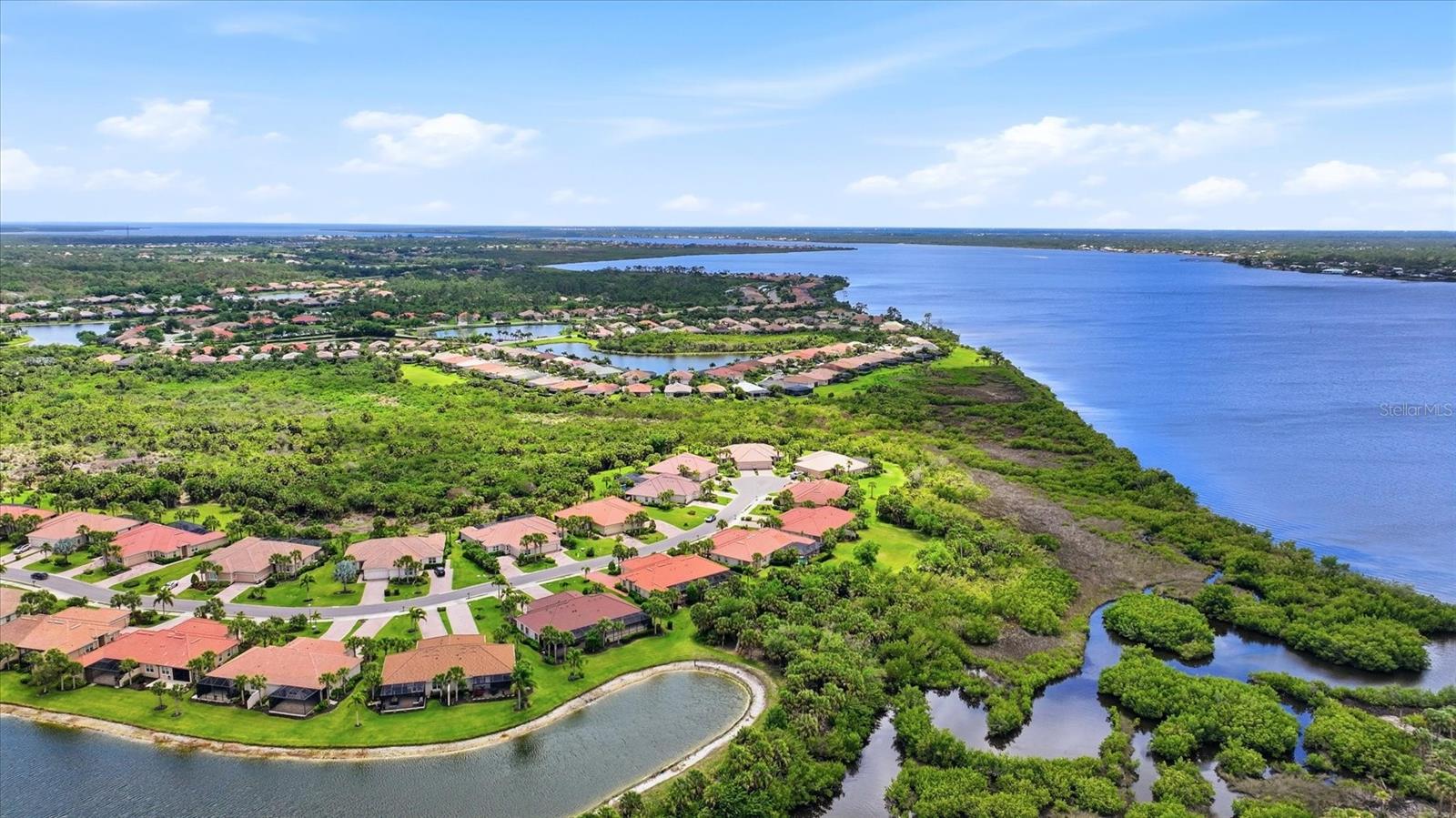 RIVERWOOD - Residential