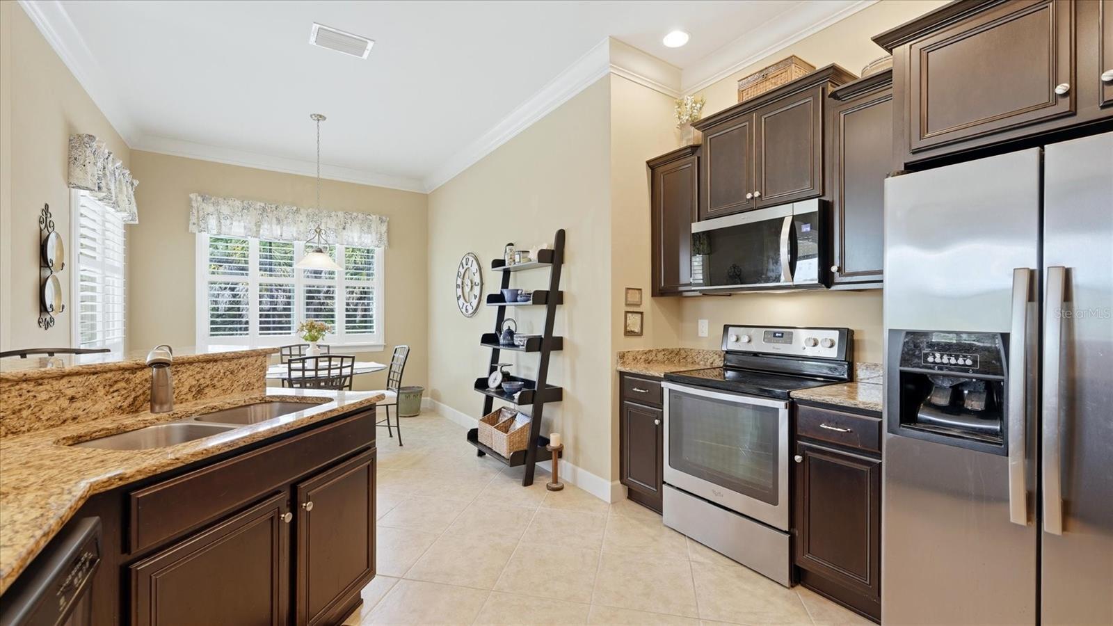 RIVERWOOD - Residential