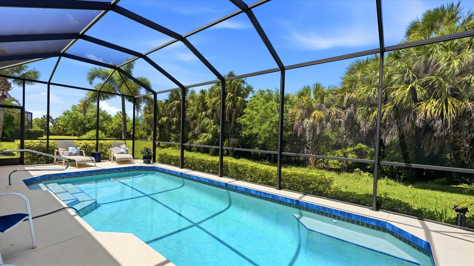 RIVERWOOD - Residential