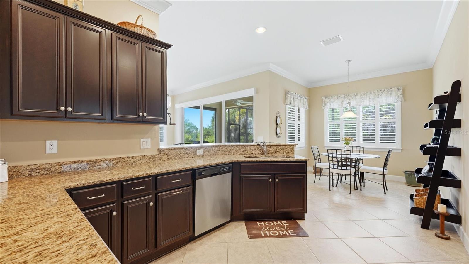 RIVERWOOD - Residential