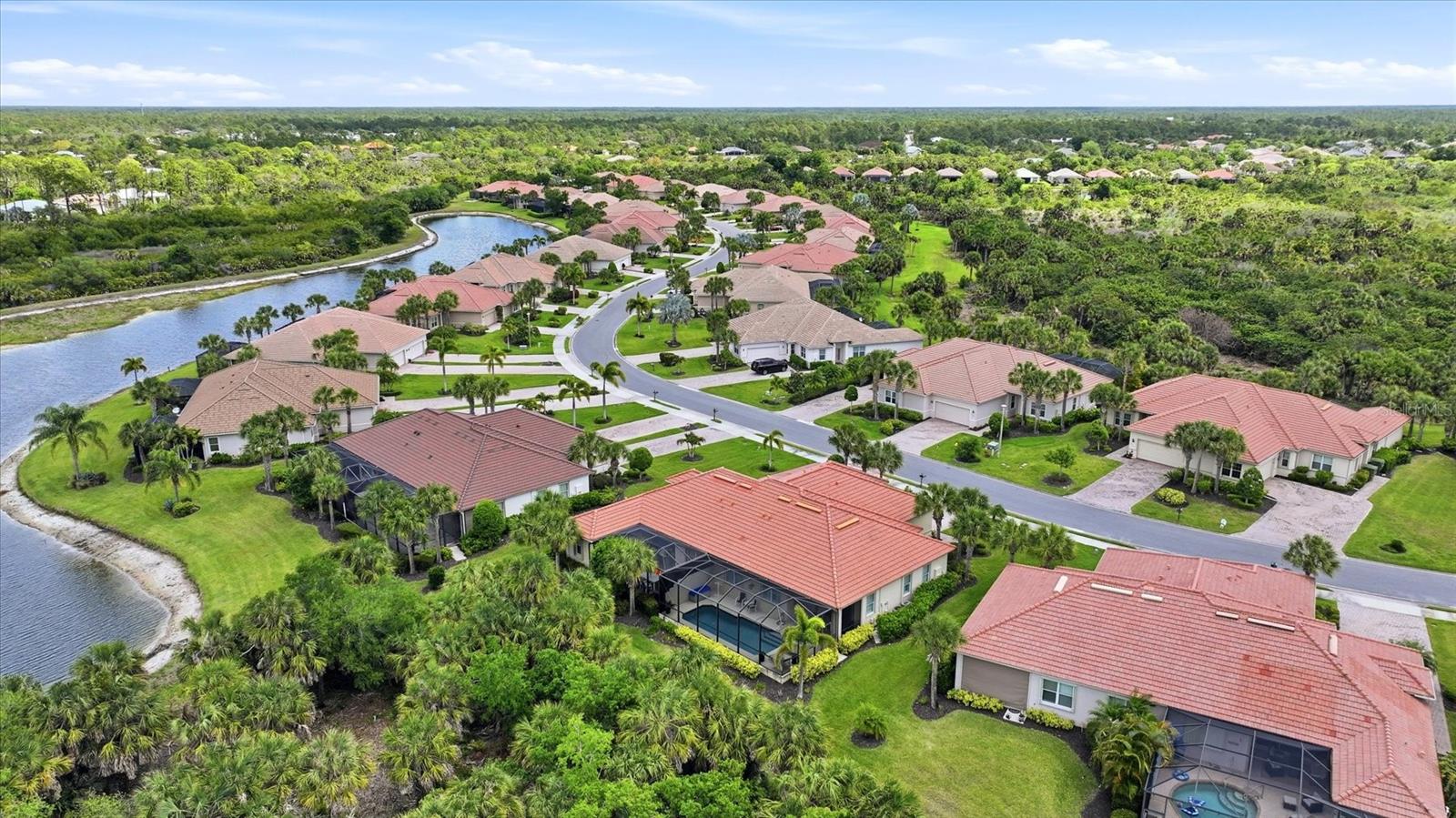 RIVERWOOD - Residential