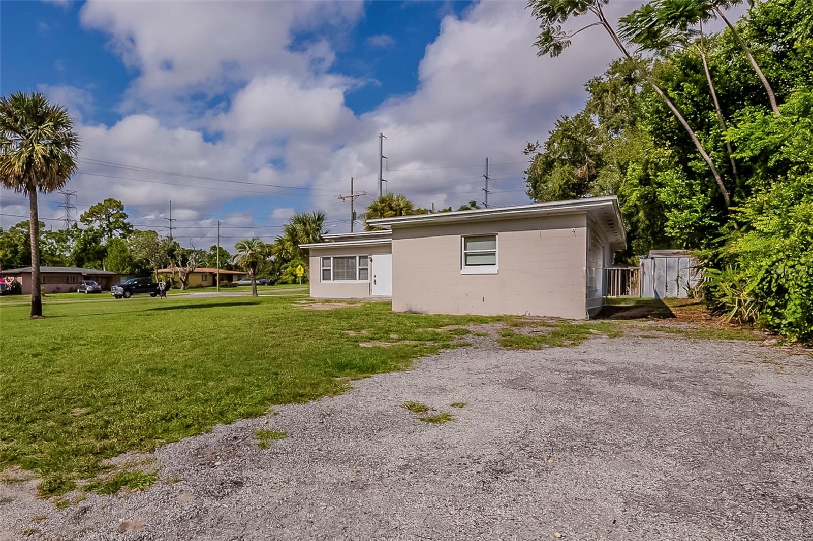1000 EMERALDA ROAD