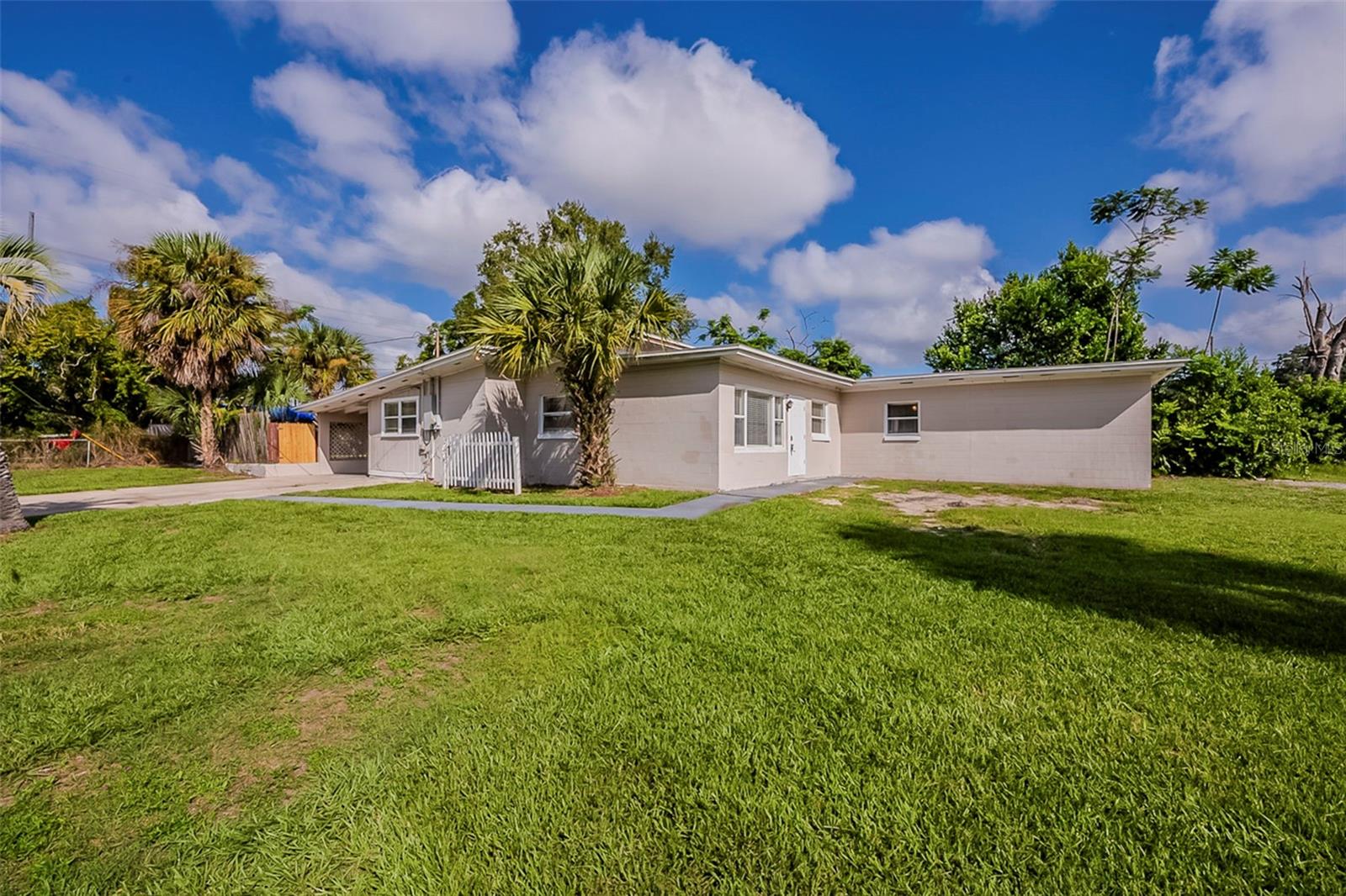 1000 EMERALDA ROAD