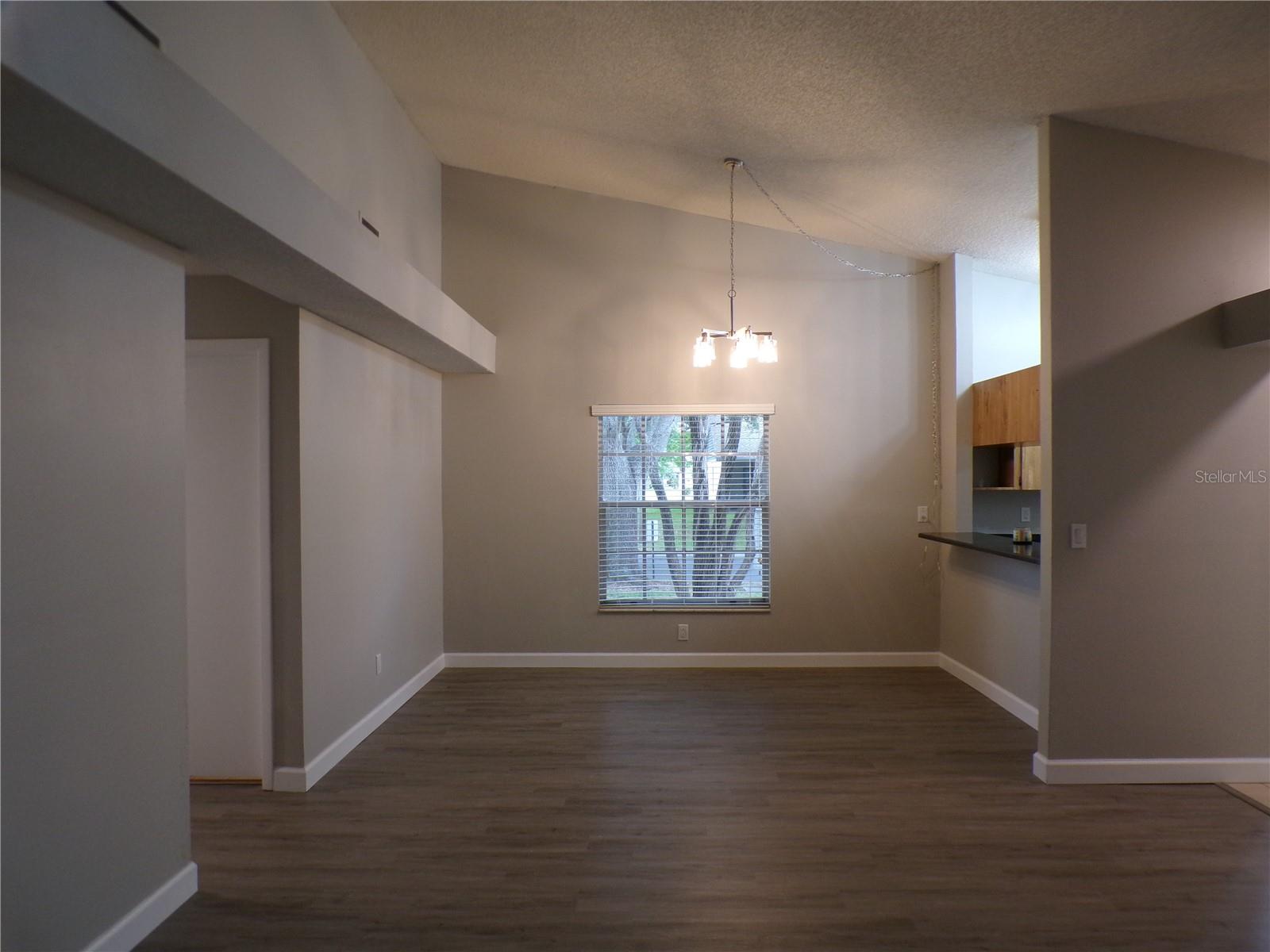 BELLE OAK VILLAS - Residential