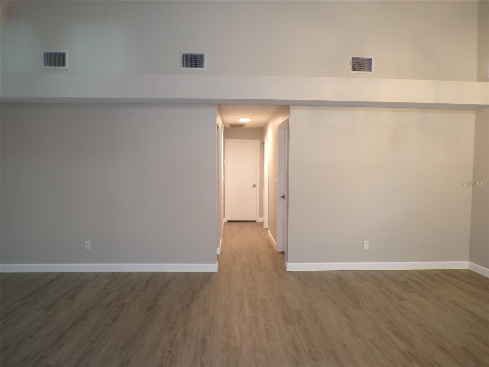 BELLE OAK VILLAS - Residential