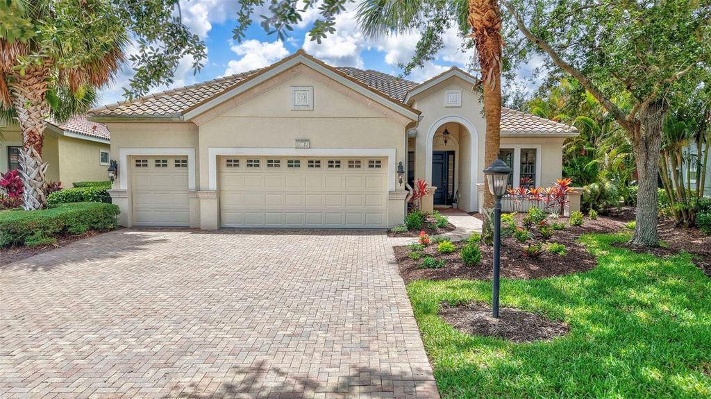 Photo of 12710 Stone Ridge Place, Lakewood Ranch, FL 34202 (MLS # A4654656)