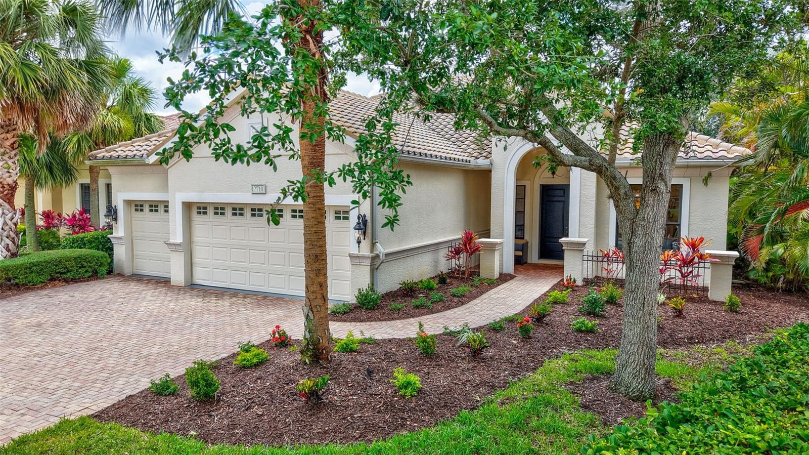LAKEWOOD RANCH COUNTRY CLUB VILLAGE HH - Residential