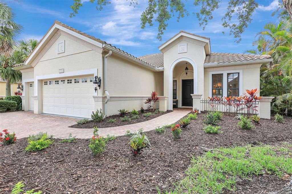 Photo of 12710 Stone Ridge Place, Lakewood Ranch, FL 34202 (MLS # A4654656)