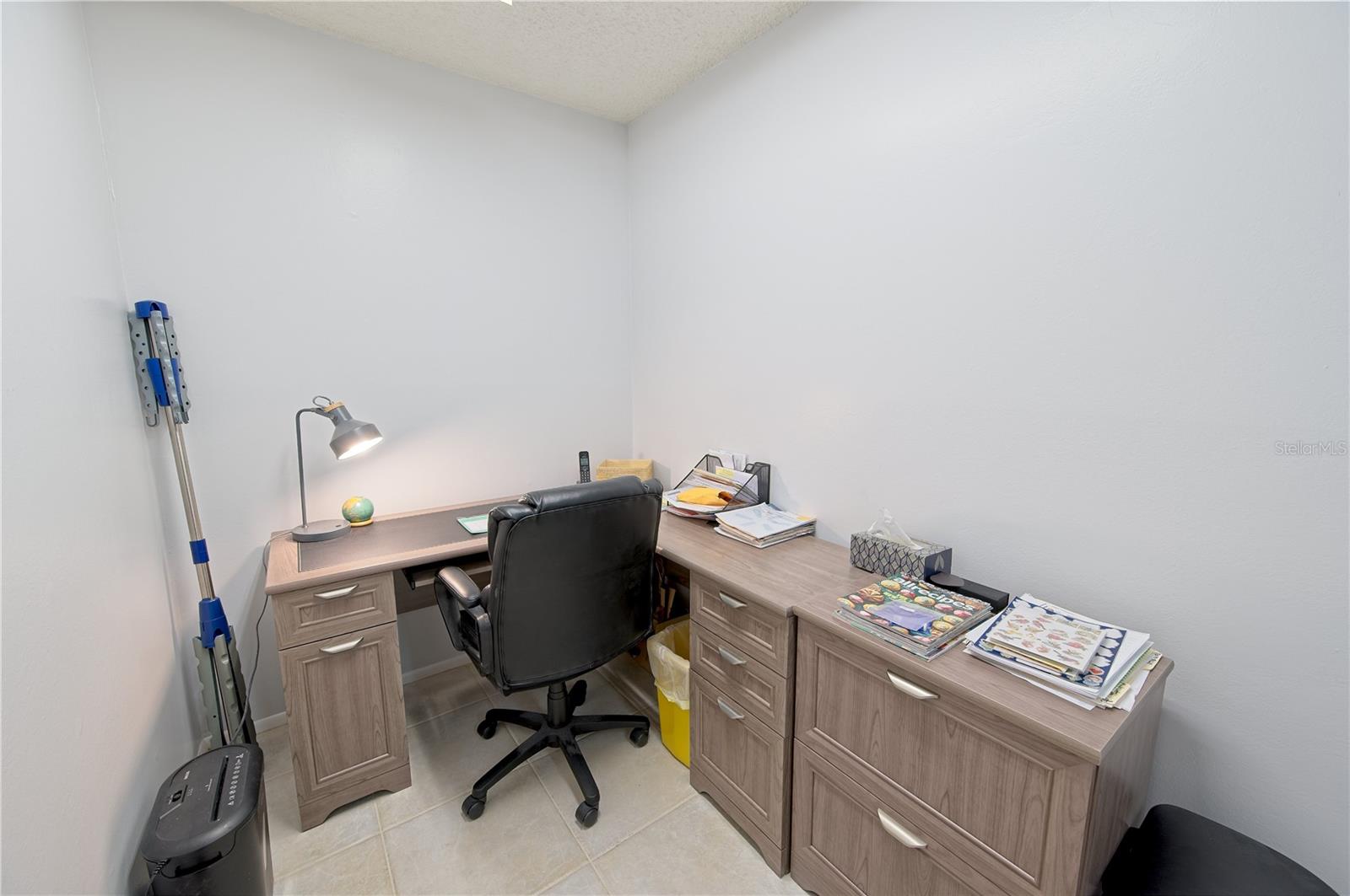 VILLAGE GREEN OF BRADENTON SEC 8 - Residential